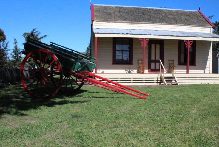 The cottage consists of a kitchen, sitting room, and two bedrooms